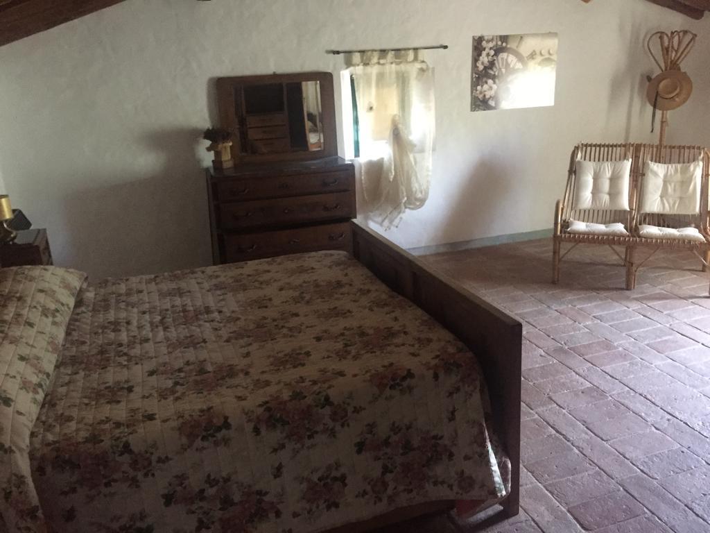 Agriturismo Le Colline Montescudaio Kültér fotó
