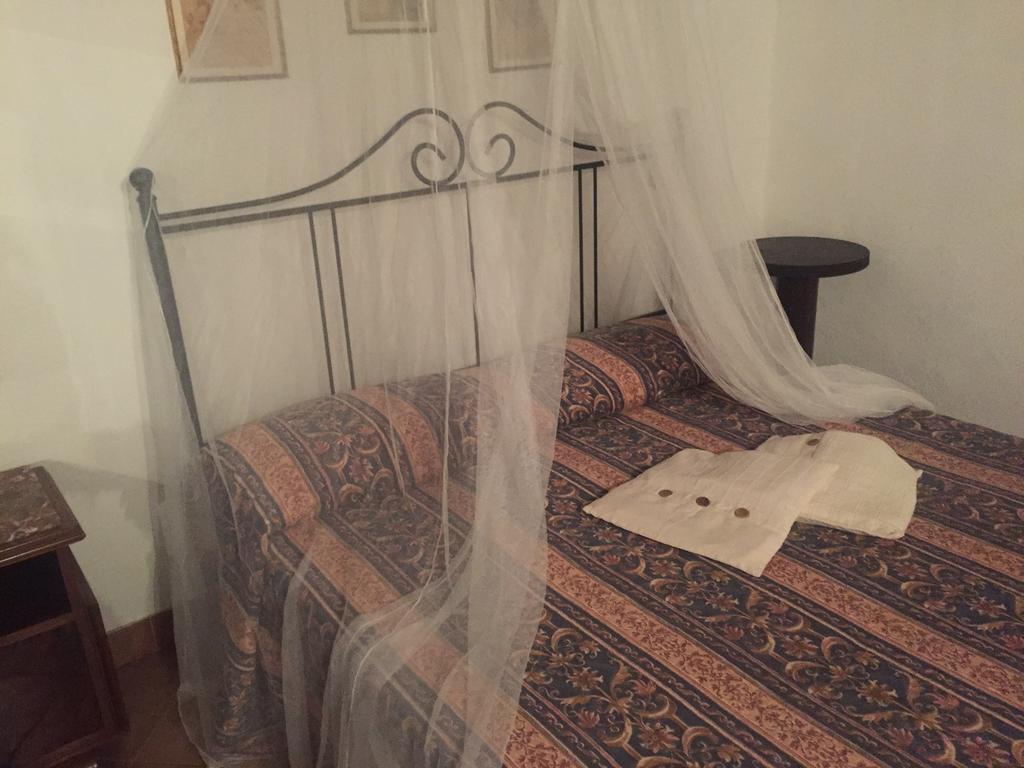 Agriturismo Le Colline Montescudaio Kültér fotó